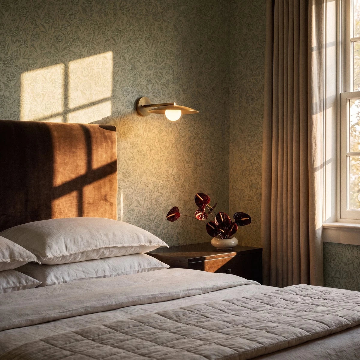 Upton Wall Sconce